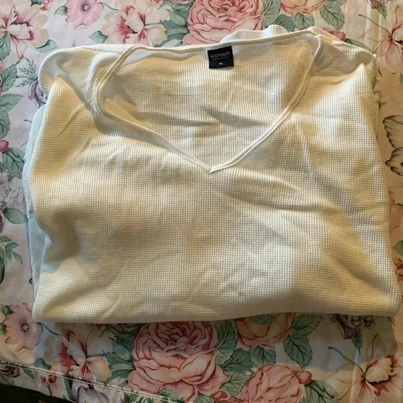 Spirit Womenโs Thermal Solid White Size XL - Picture 1 of 4